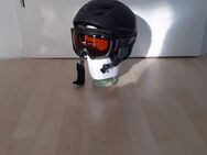 Ski-, und Snowboard Bekleidung/ Helm - Chemnitz