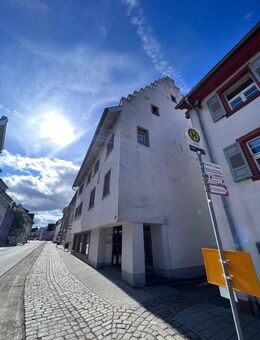 Zentral gelegene helle 2-Zimmer-Wohnung mit sonnigem Balkon - Geisingen