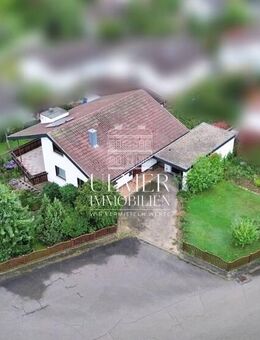 Familienparadies auf sonnigem Eckgrundstück - ruhig, charmant, vielseitig - Weil der Stadt