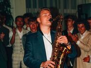 Biete Saxophonständchen für Weihnachten oder andere Anlässe gegen kleine Gage - Villingen-Schwenningen