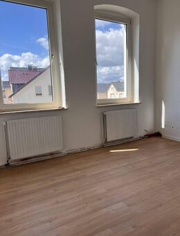 Provisionsfrei! Charmantes Mehrfamilienhaus in Minden-Dankersen - 6 optimal gestaltete Wohneinheiten für vielseitige Nutzung. - Minden (Nordrhein-Westfalen)