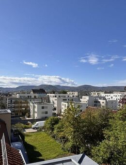 Hell,zentral,ruhig ! 4,5-Zi DG-Wohnung von Privat - Reutlingen