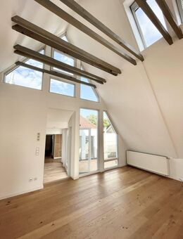 ZENTRALE, LICHTDURCHFLUTETE STADTWOHNUNG - 5-ZiMMER, Dachterrasse in Kirchheim - 136-24 - Kirchheim (Teck)