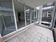 // tolle 2 Zimmer Wohnung mit Balkon im 1. OG // - Oberhausen