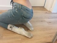 Stinkende verschitzte Socken von Studentin Alina 😍(24 Jahre) - Hamburg