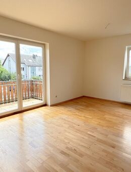 Wohnung mit Balkon und Garten - Amberg