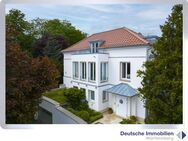 Exklusive Villa auf parkähnlichem Grundstück in Toplage von Stuttgart! - Stuttgart