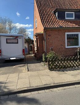 RESERVIERT! Handwerker aufgepasst! Doppelhaushälfte mit 602 m² Eigentumsgrundstück in 29549 Bad Bevensen - Bad Bevensen