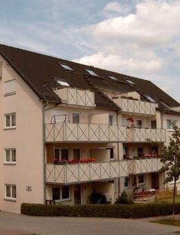 Schwarzenberg-helle, freundliche 1-Zi.-Wohnung im 1. OG mit Balkon und Stellplatz - Schwarzenberg (Erzgebirge)