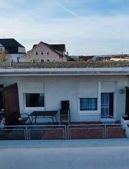Attraktive Penthousewohnung mit Terrasse und TG-Stellplatz - Eislingen (Fils)