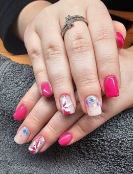 Maniküre, Nageldesign, Gelnägel (Mobil) - Baesweiler