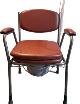 Toilettenstuhl mit Armlehnen – Marke Russka | stabil & komfortabel bordo - Leipzig Südost