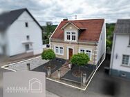 Hochwertiges Einfamilienhaus auf großem Grundstück - Wohnen mit Stil und Komfort - Schwalbach