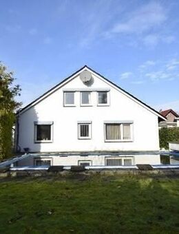 EFH Pool Einbauküche Kaminofen Doppelgarage ELW - Stuhr