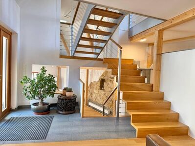 "Exklusives Architektenhaus in der Altstadt von Schwandorf - Historischer Charme trifft modernes Wohnen"