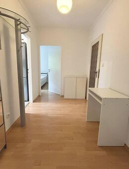 Charmante teilmöblierte 3-Zimmer-Wohnung mit Balkon in Horn-Lehe! - Bremen