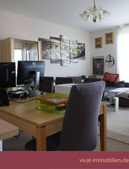5-Zimmer-Wohnung mit 2 Bädern, Balkon, großer Aussicht und Stellplatz. Gut vermietet! - Mörfelden-Walldorf