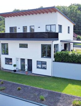 PROVISIONSFREI: Traumhaus mit Fernblick - bezugsfertig ohne Baustress inkl. Küche, PV-Anlage etc. - Münnerstadt