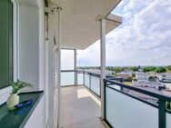 Sonnige Wohnung mit großem Balkon lädt zum Entspannen ein - Magdeburg