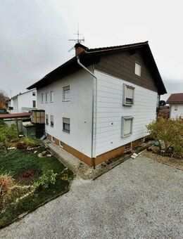 Großes sanierungsbedürftiges Zweifamilienhaus auf Nießbrauchbasis in begehrter Lage - Großkarolinenfeld