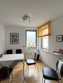 großzügige 2-Zimmer-Wohnung in zentraler Innenstadtlage mit Balkon & Stellplatz - Eisenach