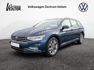 VW Passat Variant, 2.0 TSI Business, Jahr 2022 - Uelzen