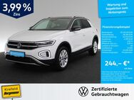 VW T-Roc, 1.5 TSI Style, Jahr 2023 - Krefeld