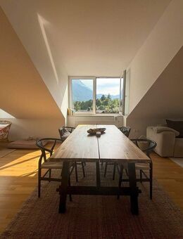 geschmackvolle Dachgeschoss-Wohnung 63qm / Bergblick / Parkett / EBK / provisionsfrei - Garmisch-Partenkirchen