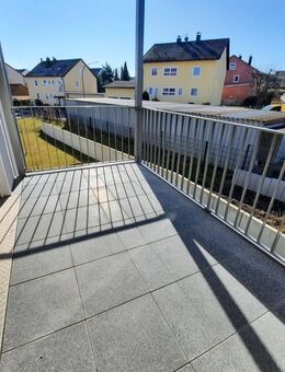 Helle, moderne 3-Zimmer-Wohnung mit Balkon in Beratzhausen - Beratzhausen