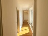 Kürzlich ausgebaut für Paare oder Familien - 3,5 Zimmer mit Dachterrasse! - Dachau