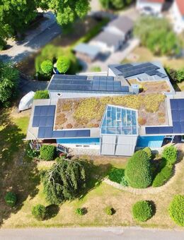 Einzigartiges Architektenhaus: Eleganz und Natur vereint mit schöner Burgsicht und exquisitem Design. - Hechingen
