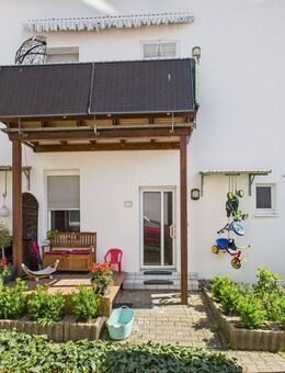 Charmantes Wohnen mit Terrasse, Balkon & Garage in ruhiger Lage von Mainz-Laubenheim - Mainz