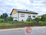 Teilsaniertes Einfamilienhaus mit großer Dachterrasse, Garage, Kamin, Teich und Balkon - Bennewitz