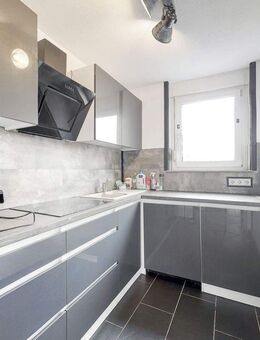 Zentral und naturnah am Neckar - wunderschöne 2,5 Zimmer Wohnung in Wendlingen - Wendlingen (Neckar)