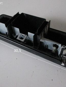 Hella Rückleuchte / Rücklicht Wohnwagen, Dethleffs, Bürstner, Wilk - sehr selten - links NUR SOCKEL ohne Glas - für 53288 - Kennzeichenbeleuchtungsseite (Hecklicht/Heckleuchte/Lampe/Leuchte/Rücklicht/Rückleuchte) - Schotten Zentrum