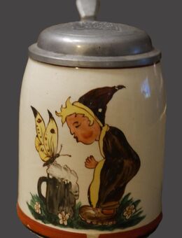 antiker Bierkrug mit Zinndeckel , Löwenbräu Hof , Rudolf Wächter , handgemalt , U.S.A. Zone , Höhe 15cm , K6 - Görlitz