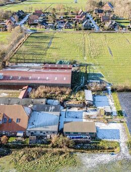 Charmantes Einfamilienhaus mit Einliegerwohnung und guten Möglichkeiten für Pferdehaltung - Butjadingen