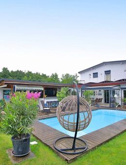 Mehrfamilienhaus-Ensemble mit 7 Wohnungen, Pools, Whirlpool & Outdoor-Küche in Bad Bellingen - Bad Bellingen