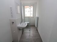 Die heißen Tage können kommen...3-RW mit bodengleicher Dusche u. Balkon! - Freiberg