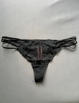 Hunkemöller Noir Dessous sexy Spitze String Tanga Größe M Schwarz - Stuttgart