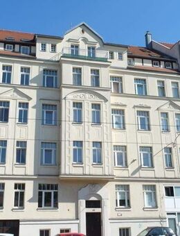 Ab Dezember 2025: Einfache 3-Zimmer-Wohnung mit Südbalkon, Laminatboden & Badewanne - Leipzig