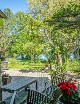 Befristet: Einfamilienhaus am See mit idyllischem Garten in Hennigsdorf - Hennigsdorf