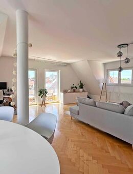 Helle 2-Zimmerwohnung mit Charme in Frankfurt-Harheim! - Frankfurt (Main)