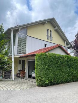 Schönes Reiheneckhaus mit Solaranlage, Kachelofen und eingewachsenem Garten in Großaitingen! - Großaitingen