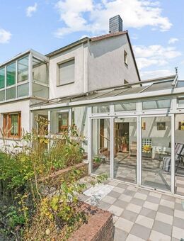 Großzügiges Einfamilienhaus mit viel Potential in Köln-Vogelsang - Köln