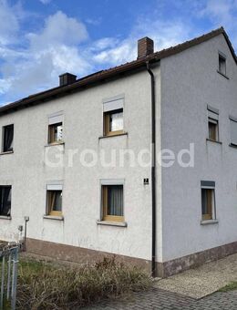 Charmante Doppelhaushälfte mit Potenzial und großzügigem Garten in Lichtenfels - Lichtenfels (Bayern)