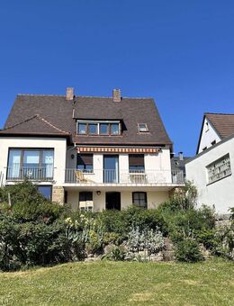 *PREISREDUZIERUNG* Charmantes Haus in sonnenverwöhnter Lage mit Garage, Nebengeb. und großem Garten, Grd. 756m², Wfl. 155m²! - Zeil (Main)