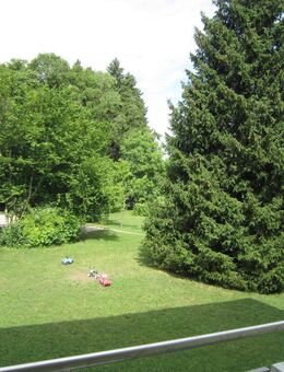 Schöne 4 Zimmer-Wohnung mit Westbalkon in ruhiger und grüner Wohnlage - Tutzing