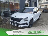 Skoda Karoq, Sportline Vorb VZE Digi elektr Heckkl vo hi LichtAssist SpurAssist Connect Sunset 4xEFH Ladeboden beheiz Frontscheibe Armlehne Metallic, Jahr 2024 - Beilngries