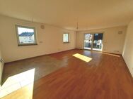 Helle, moderne 3-Zimmer-Wohnung mit Balkon in Beratzhausen - Beratzhausen